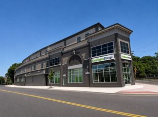 Facility Image